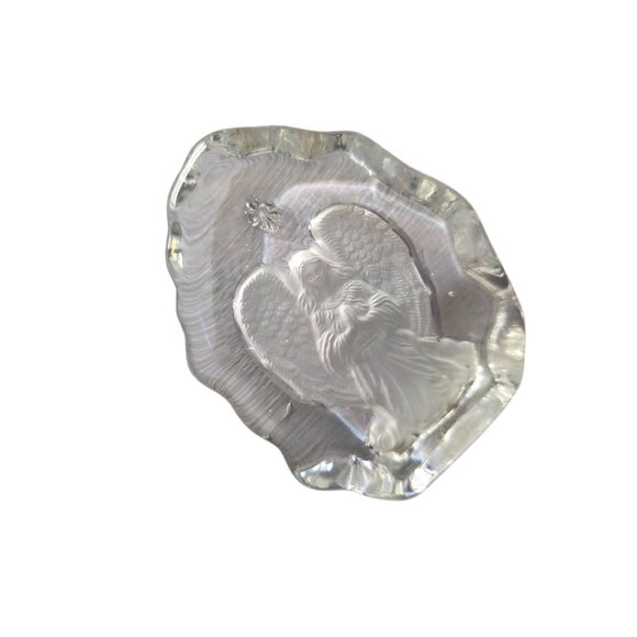 Lead Crystal Intaglio Etched Angel Paperweight - Picture 5 of 9